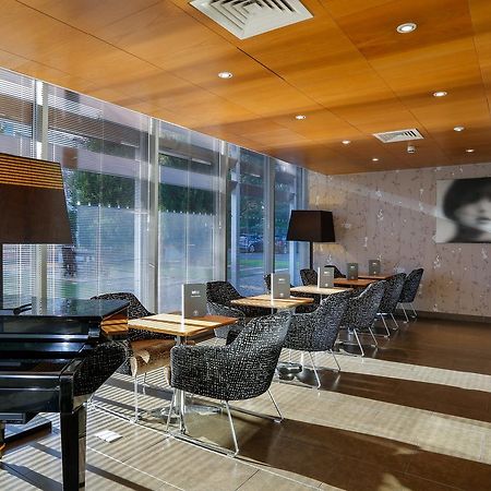 Beales Hotel Гатфілд Екстер'єр фото