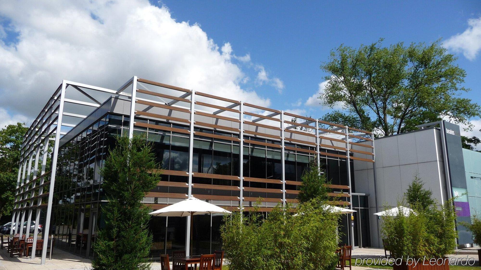 Beales Hotel Гатфілд Екстер'єр фото